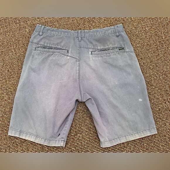 Men's 34 Vtg Trashed N Thrashed Volcom Well Worn Tough Skateboarding Shorts - Picture 3 of 10